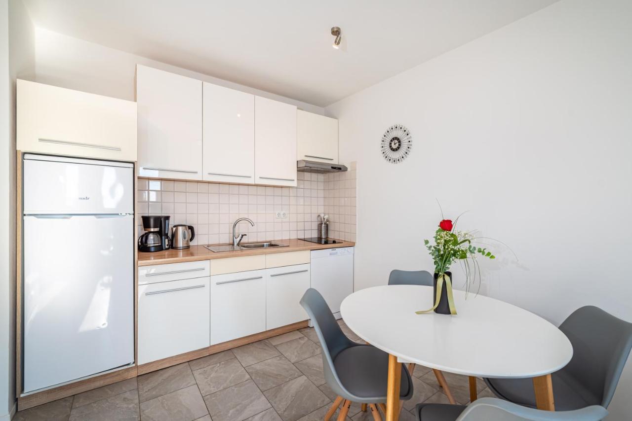 House Of Dalmatia Apartment ปาโกชตาเน ภายนอก รูปภาพ
