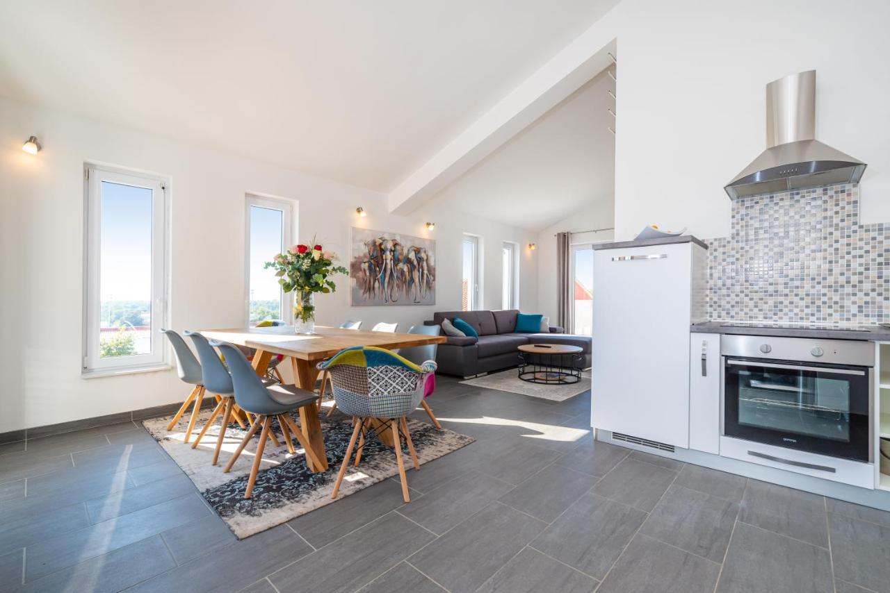 House Of Dalmatia Apartment ปาโกชตาเน ภายนอก รูปภาพ